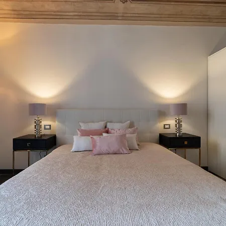 Apartment Hostdomus - Ortensia Suites