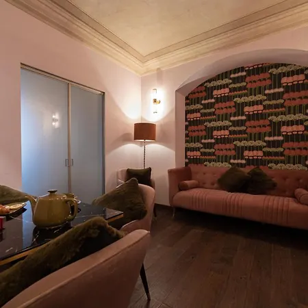Apartment Hostdomus - Ortensia Suites