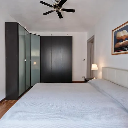 Hostdomus - Ortensia Suites * Turin