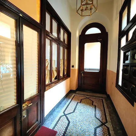 Apartment Hostdomus - Ortensia Suites Turin
