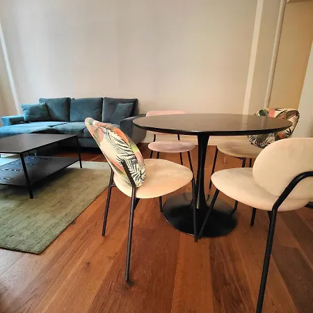 Apartment Hostdomus - Ortensia Suites *